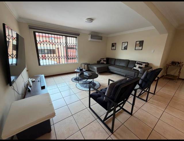 3 BEDROOM HOUSE FOR SALE IN ELDORAIGNE